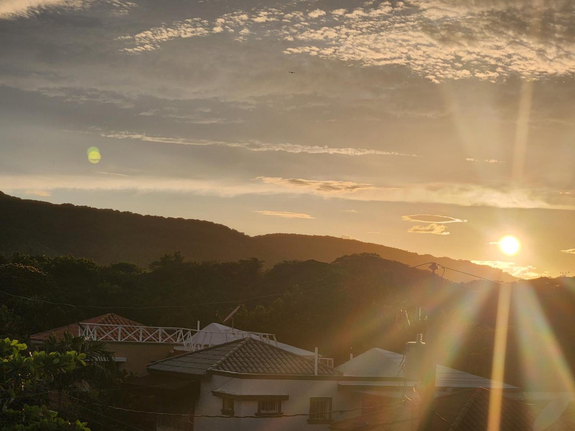Casita Linda Larimar - 2Br Apartment With Rooftop, Bay Views, Fast Wifi, Near Beach In Barahona Esterno foto