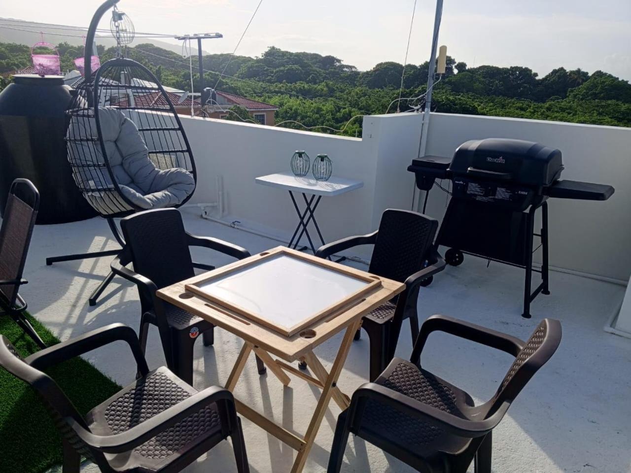 Casita Linda Larimar - 2Br Apartment With Rooftop, Bay Views, Fast Wifi, Near Beach In Barahona Esterno foto